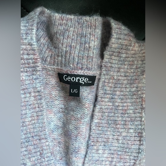 George pullover vneck sweater - Picture 3 of 3